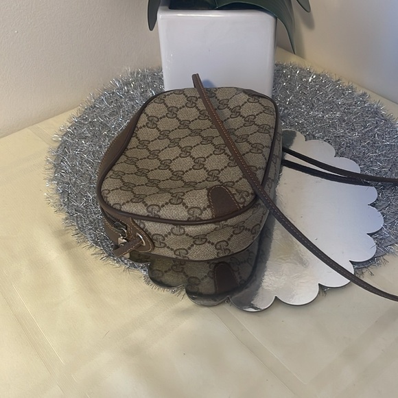Pre/loved: GG Ophidia crossbody purse. - Picture 7 of 17